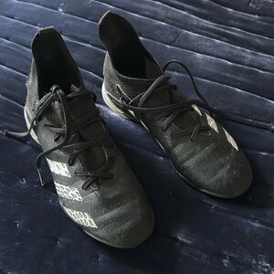 Adidas predator indoor cleats size 3.5